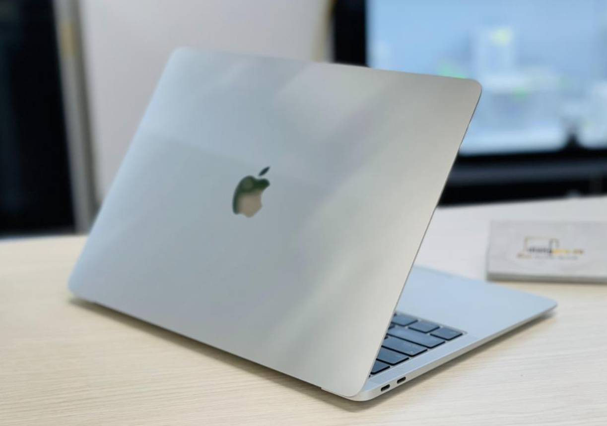 Con chip và cấu hình mạnh mẽ, xử lý tốt mọi tác vụ