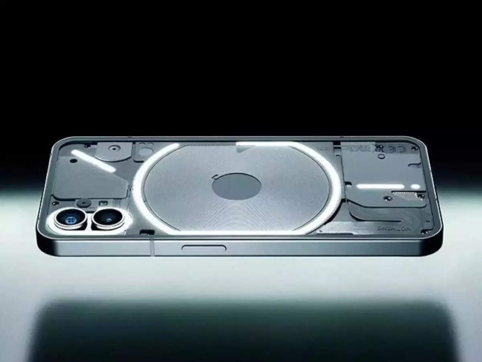 Nothing đã xác nhận rằng Nothing Phone (2) sẽ được trang bị chip Snapdragon 8+ Gen 1 hàng đầu thay vì chip Snapdragon 778+ tầm trung