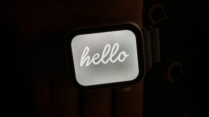 Night Mode thuận tiện, an toàn trên WatchOS10 