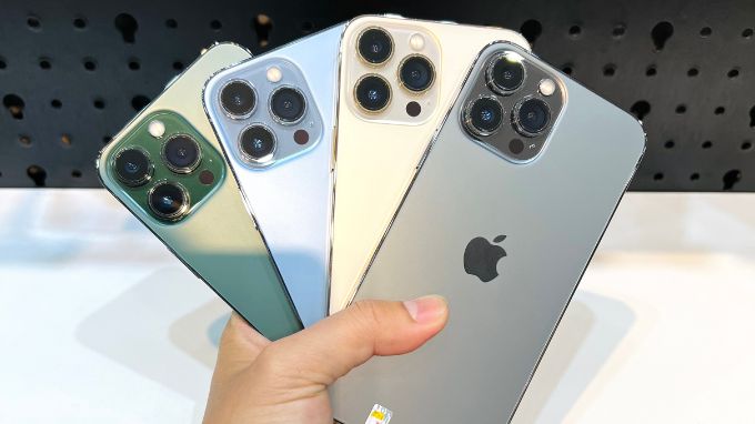 iPhone 16 Pro Max pin