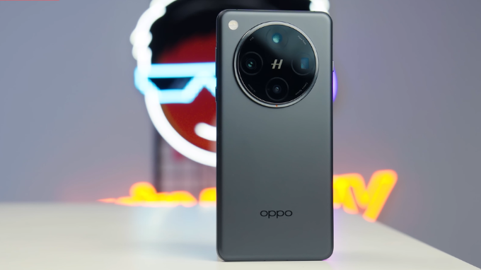 Điện thoại dung lượng khủng OPPO Find X8 Pro 