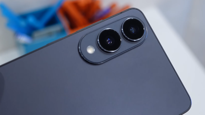 Hệ thống camera Galaxy S25 Edge cân bằng và chất lượng