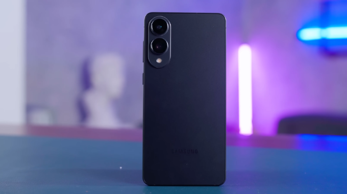 Mua Galaxy S25 Edge uy tín tại Di Động Mỹ 