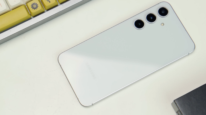 Samsung Galaxy S24 FE chất lượng flagship