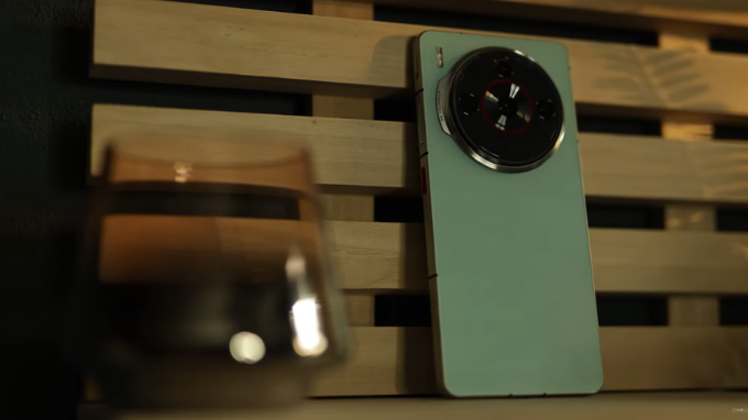 Thiết kế ZTE Nubia Z60S Pro mạnh mẽ và đậm chất cá tính