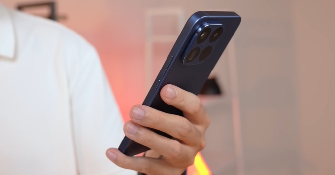 Xiaomi 17T Pro thiết kế nguyên khối dày 8.25mm kháng nước chuẩn IP68