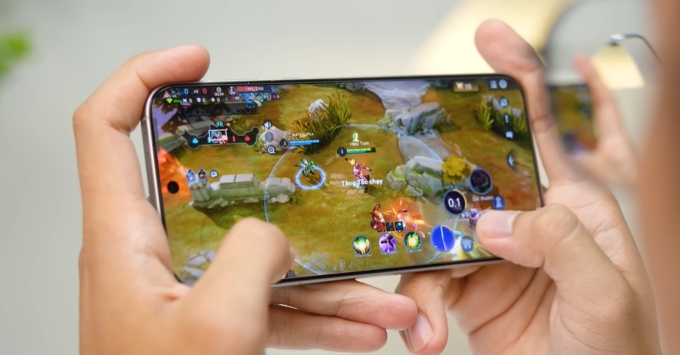 iện thoại OPPO Find X8 RAM 16GB bộ nhớ trong UFS 4.0 tối ưu hiệu năng chơi game