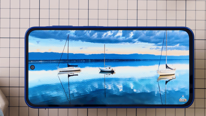 Galaxy A27 với kính cường lực Gorilla Glass Victus+