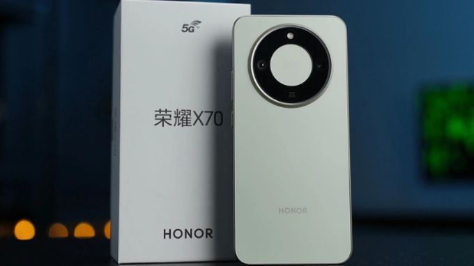 thiết kế của Honor X70