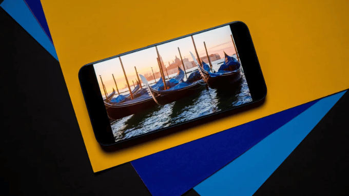 Màn hình AMOLED Xiaomi 17T 3500 nits Dolby Vision rực rỡ sắc nét