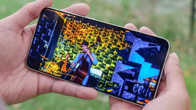 Màn hình Dynamic AMOLED 2X Samsung Galaxy S25 FE 6.7 inch rộng rãi