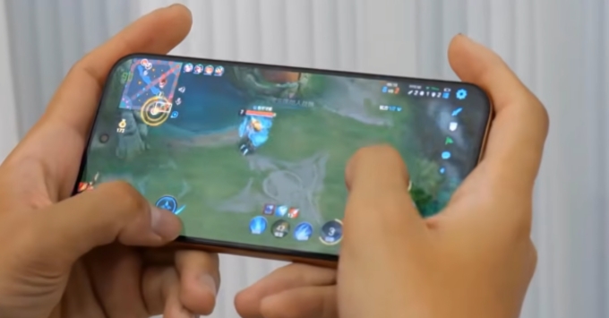 OnePlus Turbo 6X Pro vs Tecno Pova 8