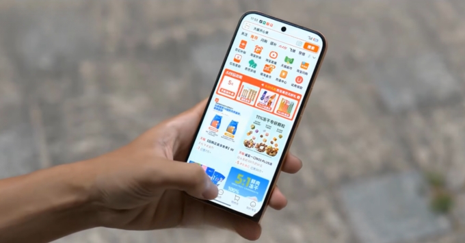 Màn hình OnePlus Turbo 6X Pro vs Tecno Pova 8