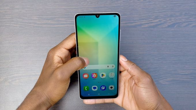 khả năng hiển thị của Poco C75 và Samsung Galaxy A06