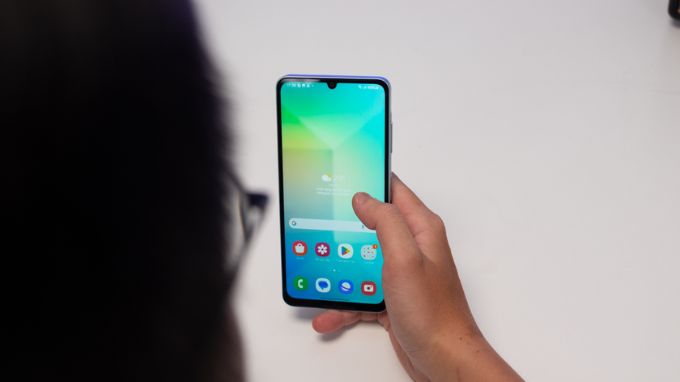 thời lượng pin của Poco C75 và Samsung Galaxy A06