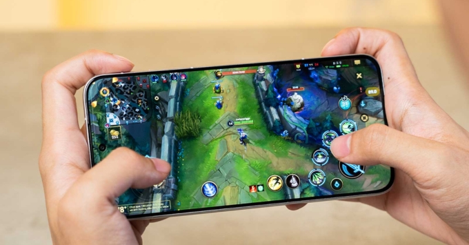 Redmi Turbo 4 Pro cũ chơi game đồ họa cao với tản nhiệt 3D kép