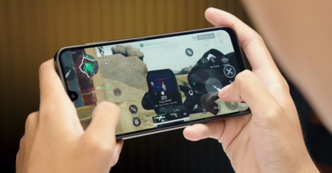 Điện thoại Samsung Galaxy A17 5G mang lại hiệu suất ổn định cho người dùng phổ thông