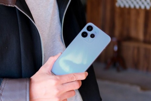 HONOR 600 và OPPO Reno15: Chọn camera chất lượng hay viên pin khủng