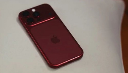 Miếng dán màn hình iPhone 18 Pro rò rỉ: Apple đã thu nhỏ Dynamic Island thành công?