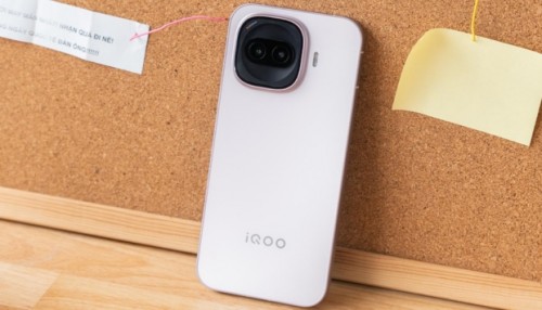 Đánh giá Vivo iQOO Z11 Turbo Chi Tiết: Gaming Pin 7600mAh