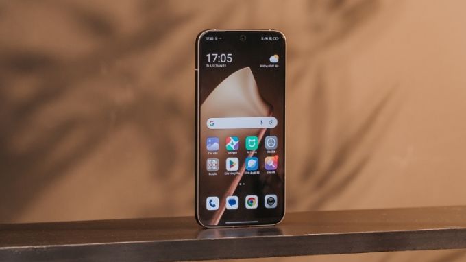Xiaomi 17T Pro và Xiaomi 15T Pro màn hình đẹp