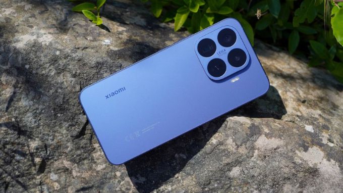 thiết kế của Xiaomi 17T với iPhone 17