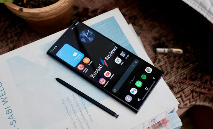 Galaxy S22 Ultra được trang bị dung lượng pin lớn hơn