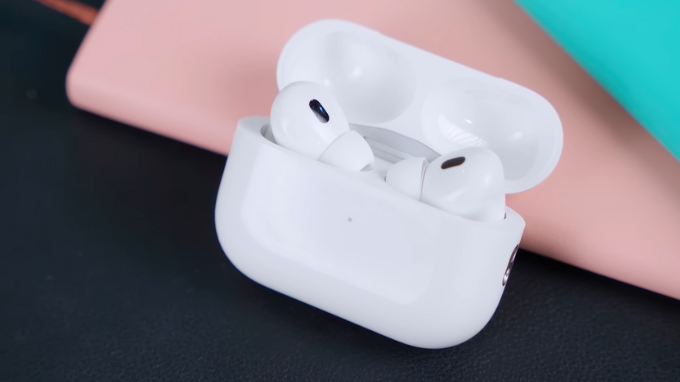 AirPods Pro 2 (2022) bền bỉ, sắc nét