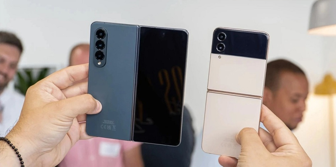 So sánh giá bán của Samsung Galaxy Z Flip5 và Galaxy Z Fold5