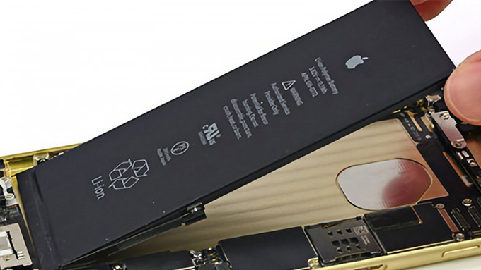 Viên pin và thời lượng pin iPhone 15 Pro Max có đủ tốt không?