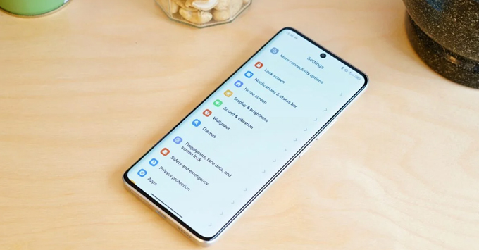So sánh OPPO Reno12 F và Xiaomi Redmi Note 13 Pro Plus về hiệu năng