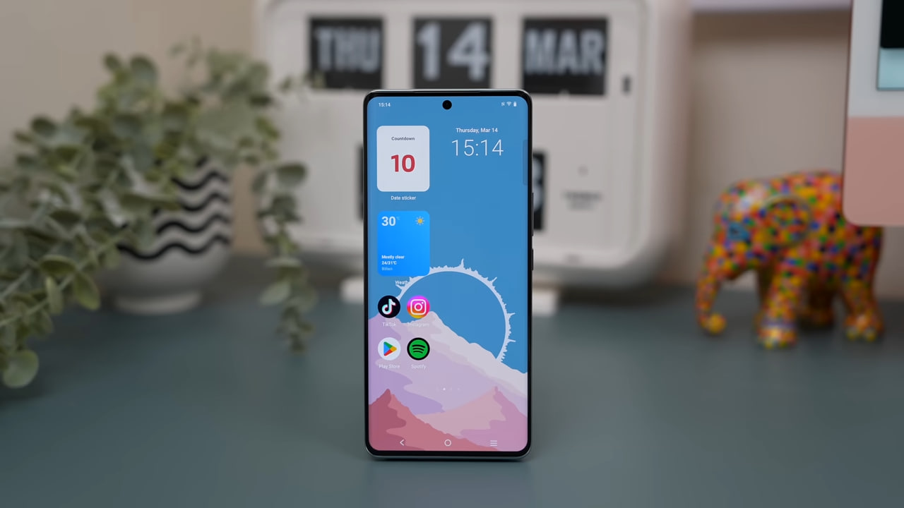 Về màn hình của Vivo V30 5G