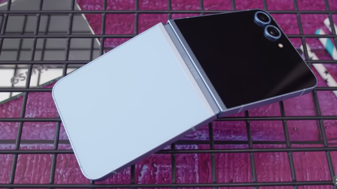 Điện thoại màn hình gập Galaxy Z Flip6