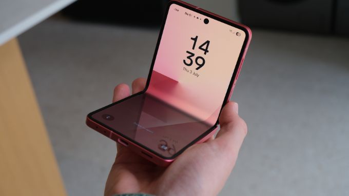 Samsung Galaxy Z Flip7 512GB Cty màn hình