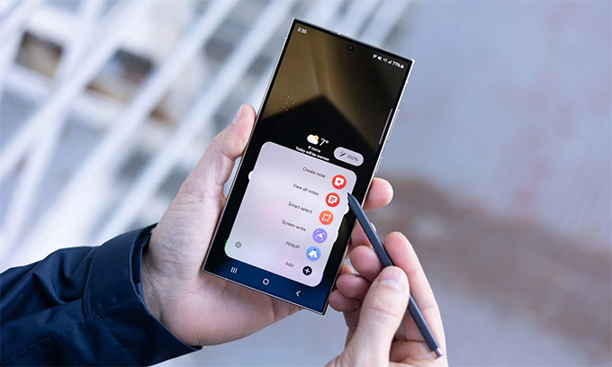 Cấu hình Galaxy S24 Ultra 256GB cũ được trang bị chip Snapdragon 8 Gen 3 for Galaxy