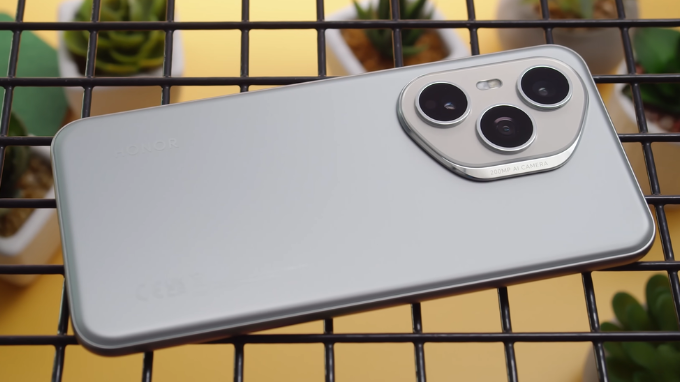 Honor 400 Pro gây ấn tượng mạnh ngay từ cái nhìn đầu tiên