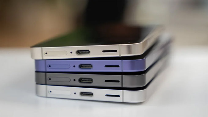 Thời lượng pin tương đối tốt, tốc độ sạc cần cải thiện