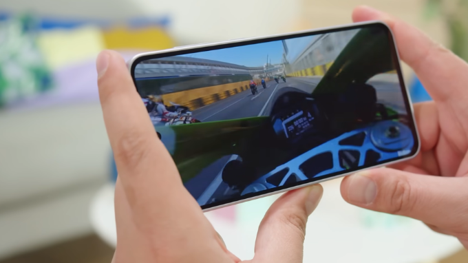 Màn hình Galaxy A36 5G với 120Hz và độ sáng cao cho trải nghiệm tuyệt vời