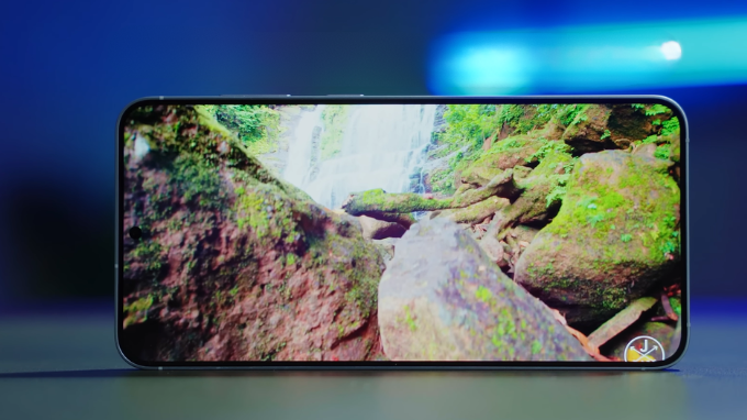 Samsung Galaxy S25 với màn hình Dynamic LTPO AMOLED 2X chất lượng cao