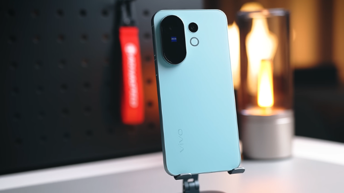 Thiết kế Vivo X200 FE với màu sắc tinh tế và khả năng chống nước IP69