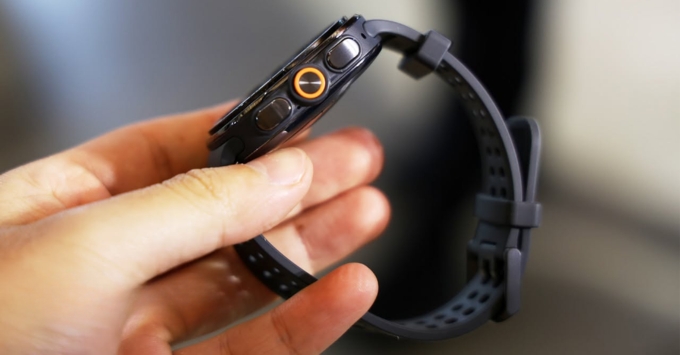 Samsung Galaxy Watch Ultra 2 với thân máy mỏng 10,7mm và thiết kế gọn nhẹ