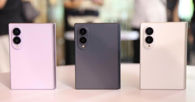 Samsung Galaxy Z Fold8 với ba phiên bản màu sắc và thiết kế màn hình gập