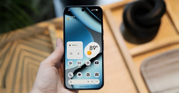 Màn hình LTPO OLED 120Hz độ sáng cao của Google Pixel 10
