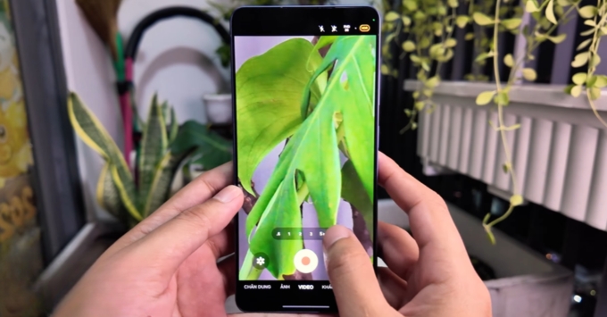 Samsung Galaxy S26 Ultra chụp ảnh với camera tele zoom quang học 5X