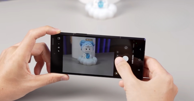 Samsung Galaxy Z Fold8 Ultra chụp ảnh với camera chính 200MP