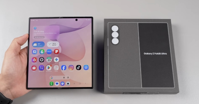 Samsung Galaxy Z Fold8 Ultra thiết kế màn hình gập siêu mỏng