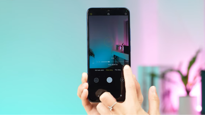 TCL 503 camera sau 8MP đánh ứng nhu cầu lưu trữ hình ảnh