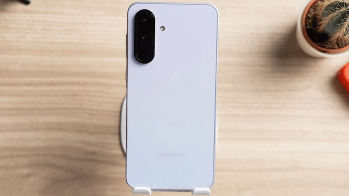 Galaxy A36 5G có thân máy mỏng nhẹ