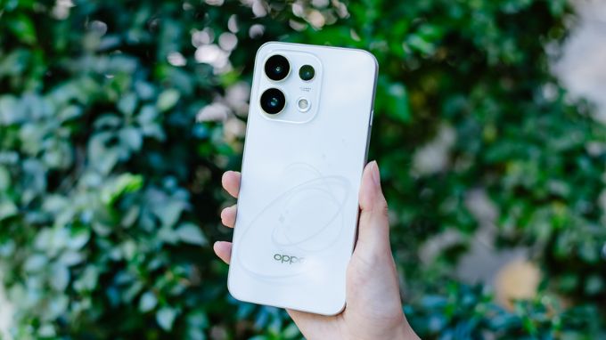 OPPO Reno16 F được tích hợp con chip MediaTek Dimensity 7300 Energy
