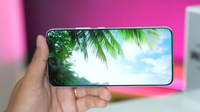 HONOR Win Turbo được trang bị màn hình AMOLED kích thước 6,79 inch